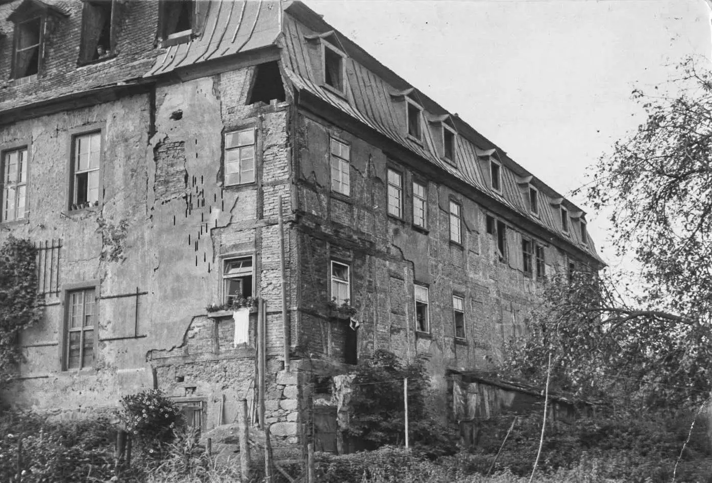 1-Die-Arbeiten-am-historischen-Zeugnis-haben-begonnen.